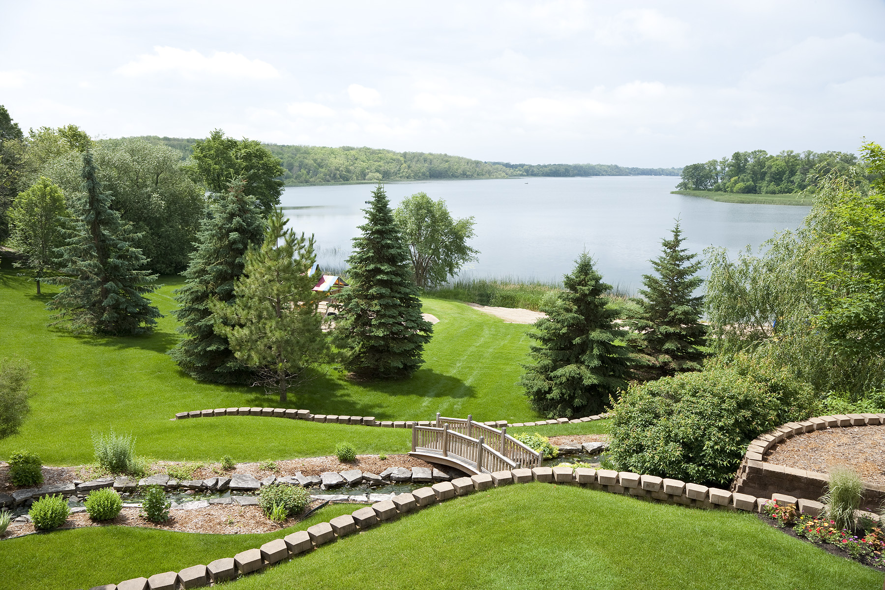 Brentwood Estate Now Taking Reservations For Summer 2014 and Minnesota